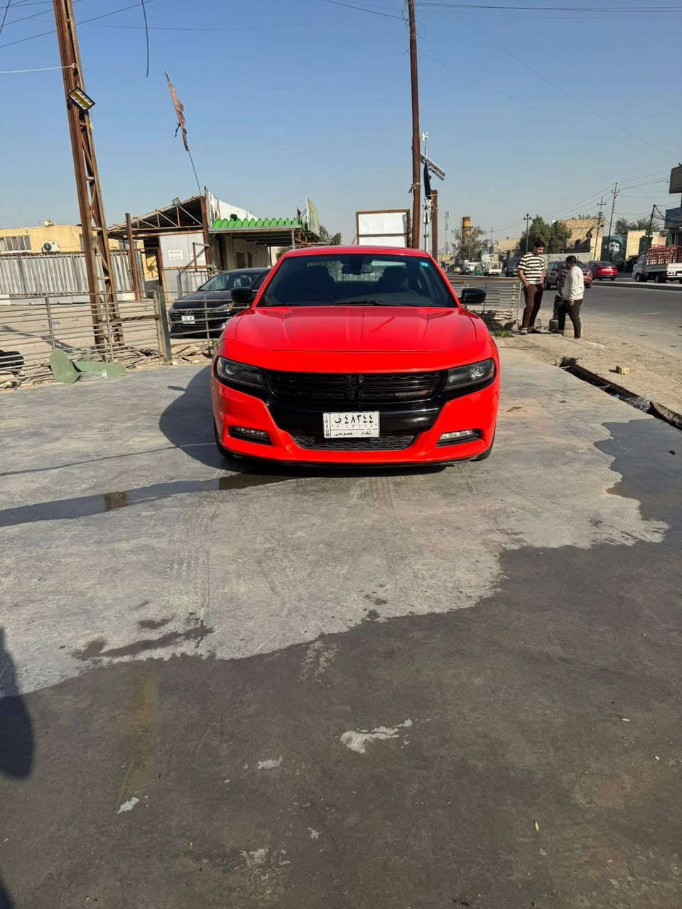 السلام عليكم شباب جارجر موديل 19 اصل سياره بدون حادث فقط قطعتين كلير شاملغ وباب السائق والباقي كفاله عامه لا فتح لا تبديل سياره جاهزه من كل شيء مكانها بغداد مدينه الصدر سعر 210 وبيها مجال ***********
