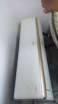 عندي سبالت للبيع عدد 2 الحجم 2 طن  1 توسات لورد  2 كرافت     077065846...