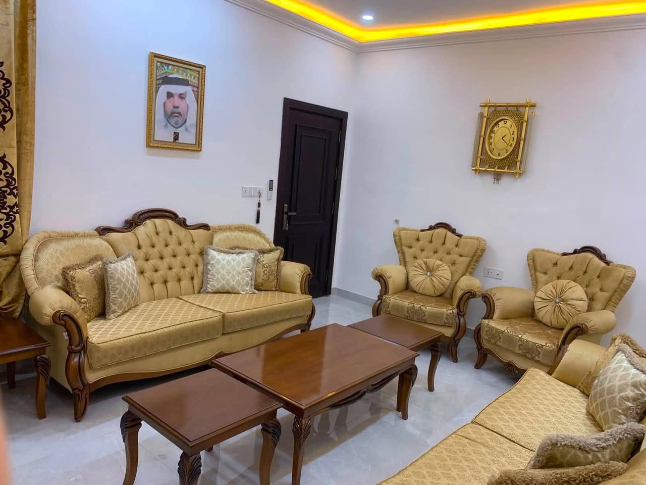 تخم من سنتر هوم نضيف جدا سعر مليونين غرفة استخدام قليل شخط مابيها بسعر ٦٥٠ مكان بغداد الجديده


**إذا كنت صاحب هذا الإعلان وتريد حذفه لأي سبب، رجاءا أرسل رسالة إلى الدعم الفني**