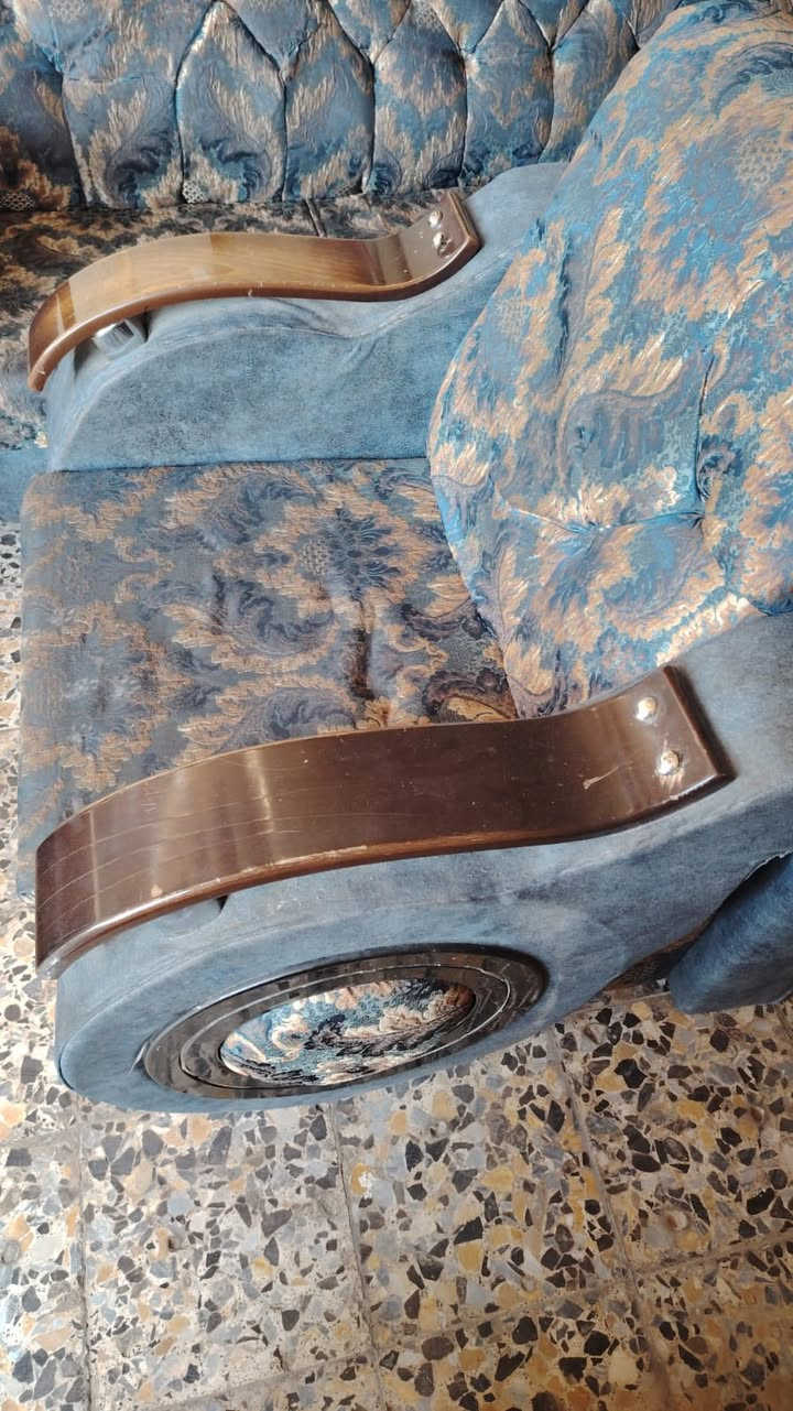 للبيع اثنين كبار واثنين اصغار


**إذا كنت صاحب هذا الإعلان وتريد حذفه لأي سبب، رجاءا أرسل رسالة إلى الدعم الفني**