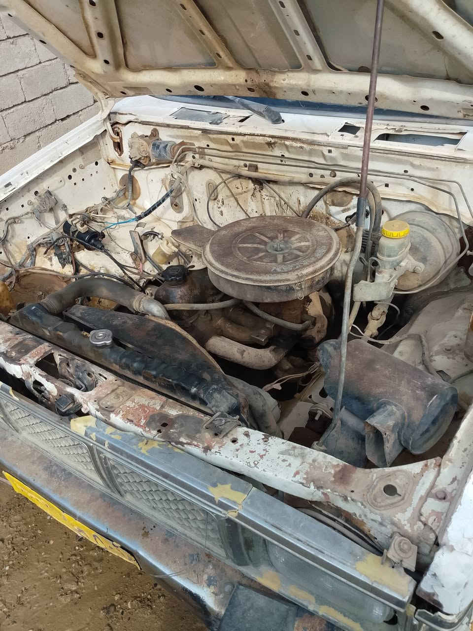 للبيع سياره نيسان موديل 91 رقم نينوه تواير جديده محرك نضيف حداديه نضيفه مال شقل اسعر13ورقه وبي مجال الستفسار على هاذه ارقم***********
