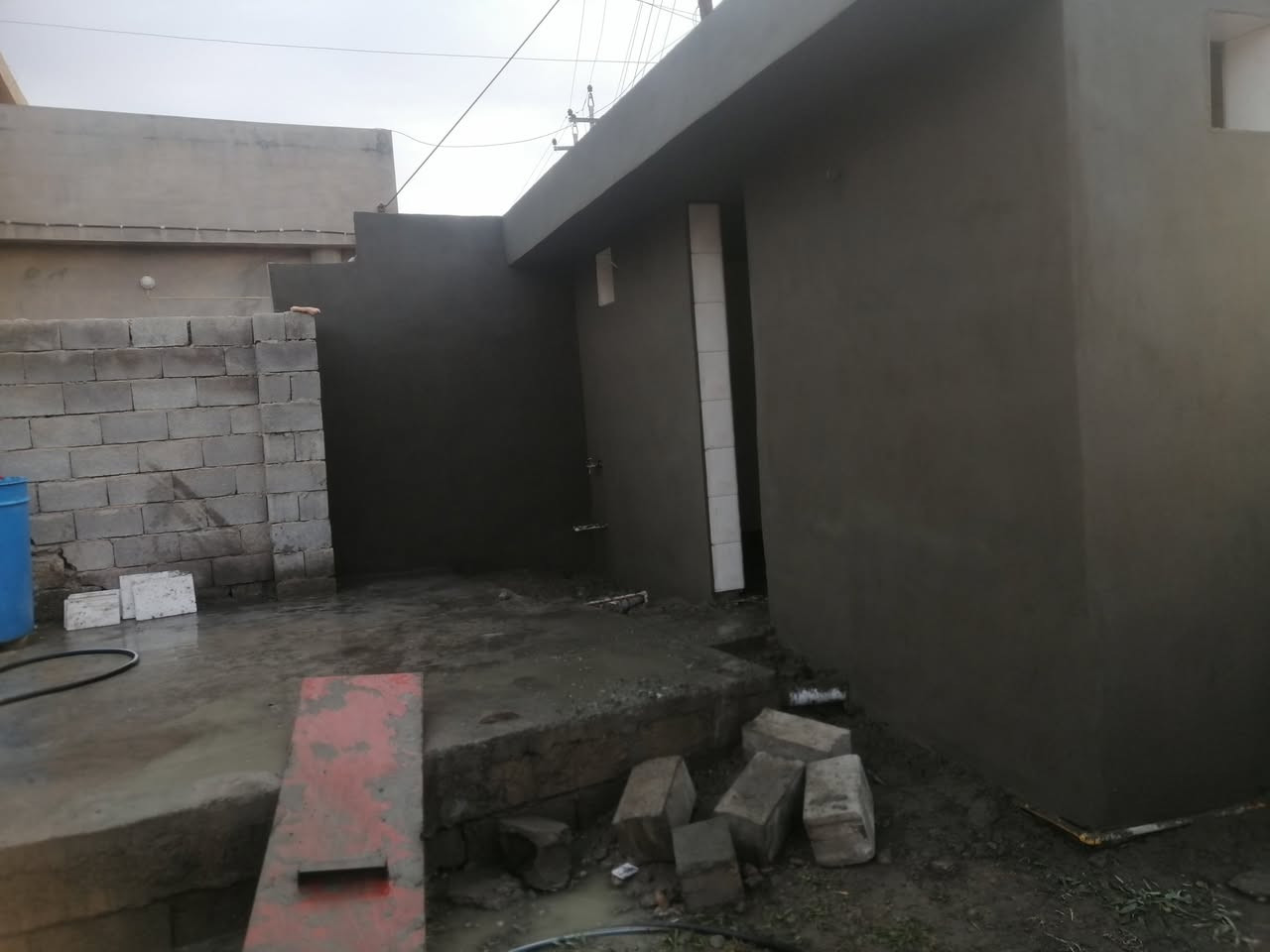 يوجد لباخ اسمنت متفرغ ***********
