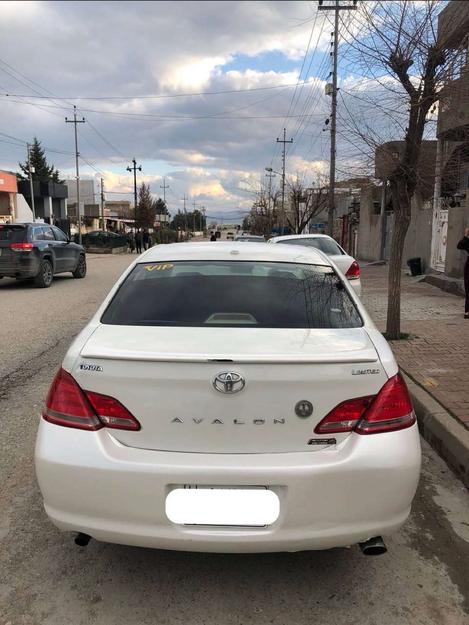 ئەڤەلۆن مۆدێل 2010 خەلیجی فوول مواسەفات لیمیتد سـاخ دوبەی کامل پەمپی دوبەیە گێڕ و مەکینەی بەشەرت دەنگی دیجیتاڵی نیە سعری 72 وەرەقە و کەمێک مەعامەلە *********** كالار, السليمانية
