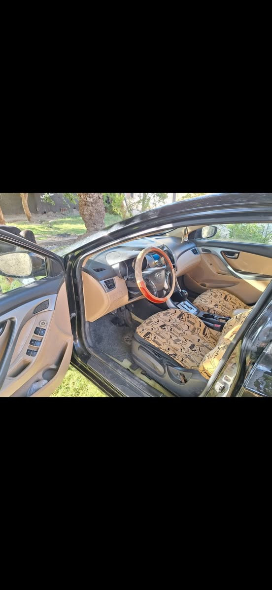 الانتره مديل ٢٠١٢ وارد أمريكي حادث فقط جاملغ أمامي وبيهه رشات صبغ بدون حادث وبيهه جراد بصيط محرك ١٨٠٠ خليجي تبرد ثلج سياره حلوه ونضيفه مادور بنجف سنويه ورقم جدد سعر ٨٠ بيع مستعجل اتصال ***********
