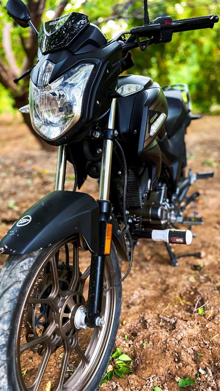السلام عليكم 
دراجه RK200cc
موديل 2025 ماشيه 8000 مكفوله كفاله عامه جيب اي احد تعال افحص رقم وسنويه ب اسمي اي استفسار خاص متواجد واتساب وهاتف علا هذا الرقم *********** Colombo, Sri Lanka

