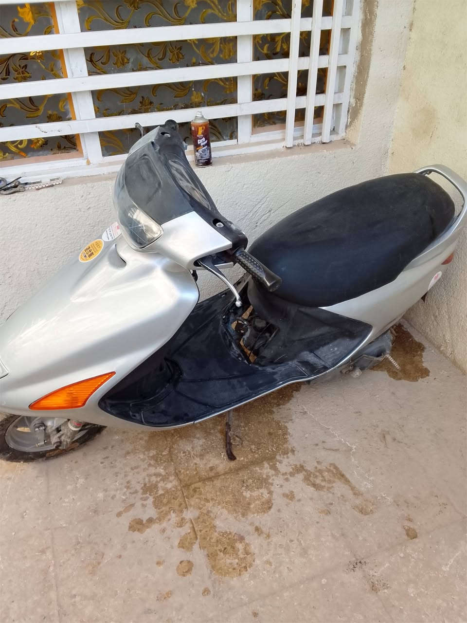 دراجه فراشه للبيع 500 الف وبيها مجال تواصل *********** بي واتساب
