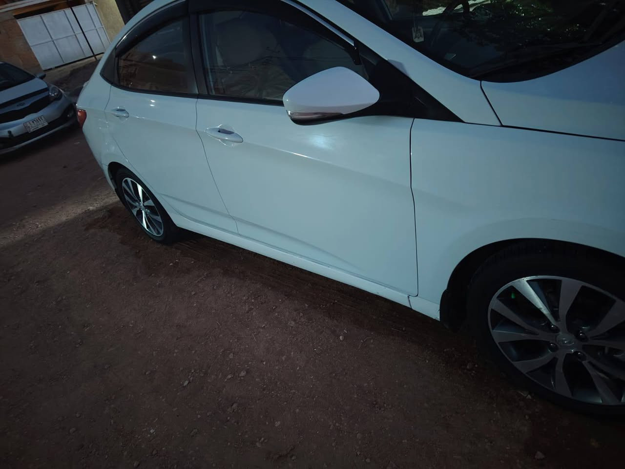 سلام عليكم اكسنت للبيع فقط رقم بابل بسمي  موديل 15خليجي  سياره جاهزه مكينه 1600 سونار مع الصور السعر 110وبيها مجال  استفسار اتصل بل رقم ودلل ***********
