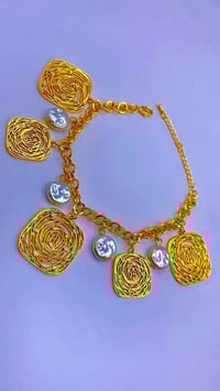 سوار ايطالي • طلاء ذهب • مطعم لولو فيروز