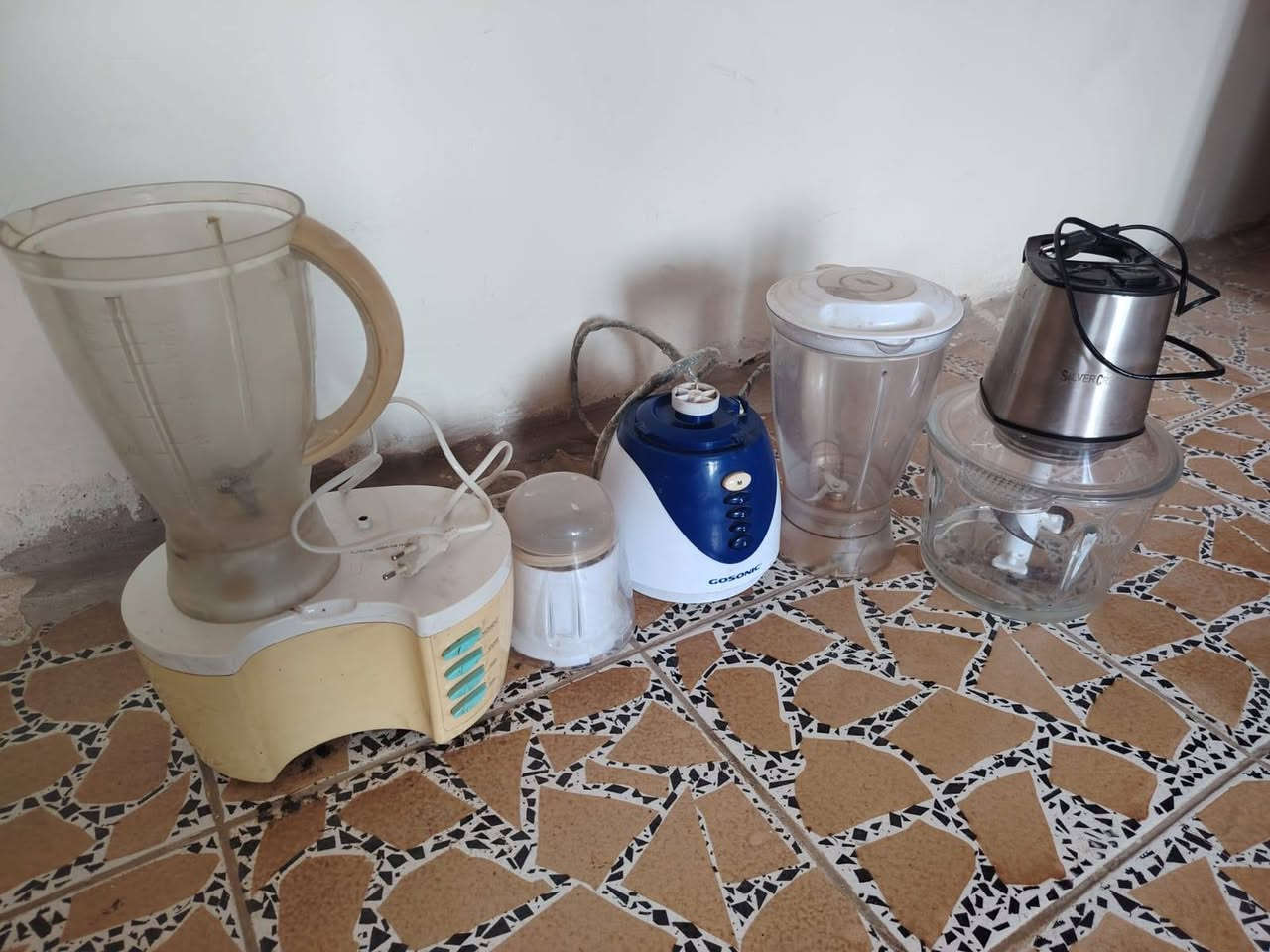 السلام عليكم للبيع كدامكم  الكاربد .وحده 3×3.ثانيه2ونص ×3


**إذا كنت صاحب هذا الإعلان وتريد حذفه لأي سبب، رجاءا أرسل رسالة إلى الدعم الفني**