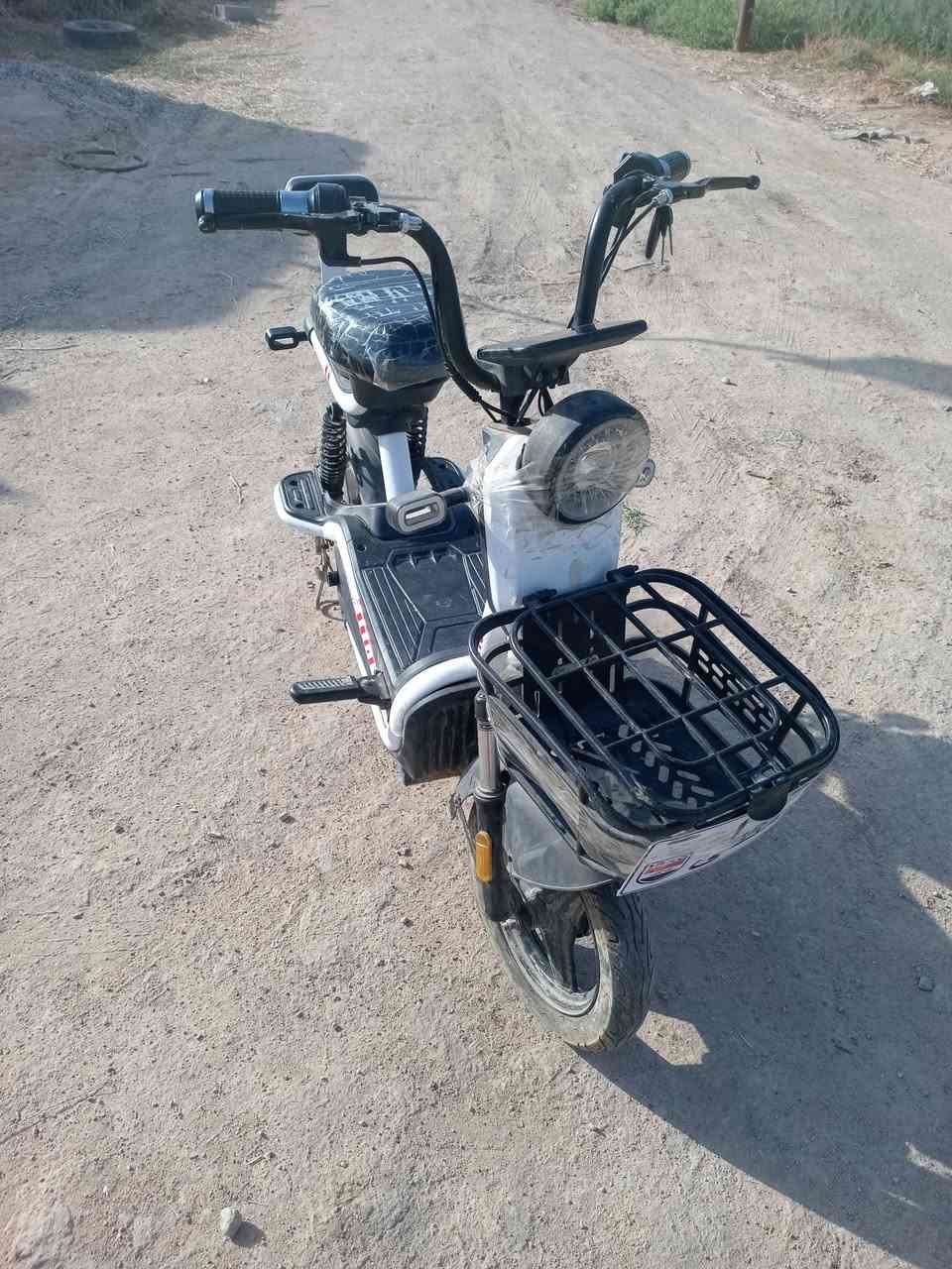 دراجه للبيع بيه عطلين تايرها مبنجر وما تشحن


**إذا كنت صاحب هذا الإعلان وتريد حذفه لأي سبب، رجاءا أرسل رسالة إلى الدعم الفني**