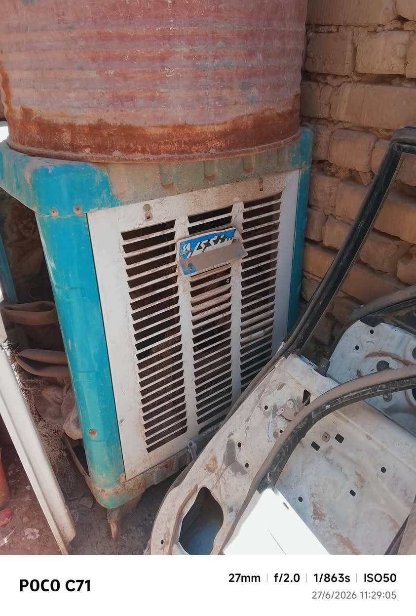 مبردات عدد 2 نضيفات مع كامل ملحقات
مع كشر نضيف

***********
