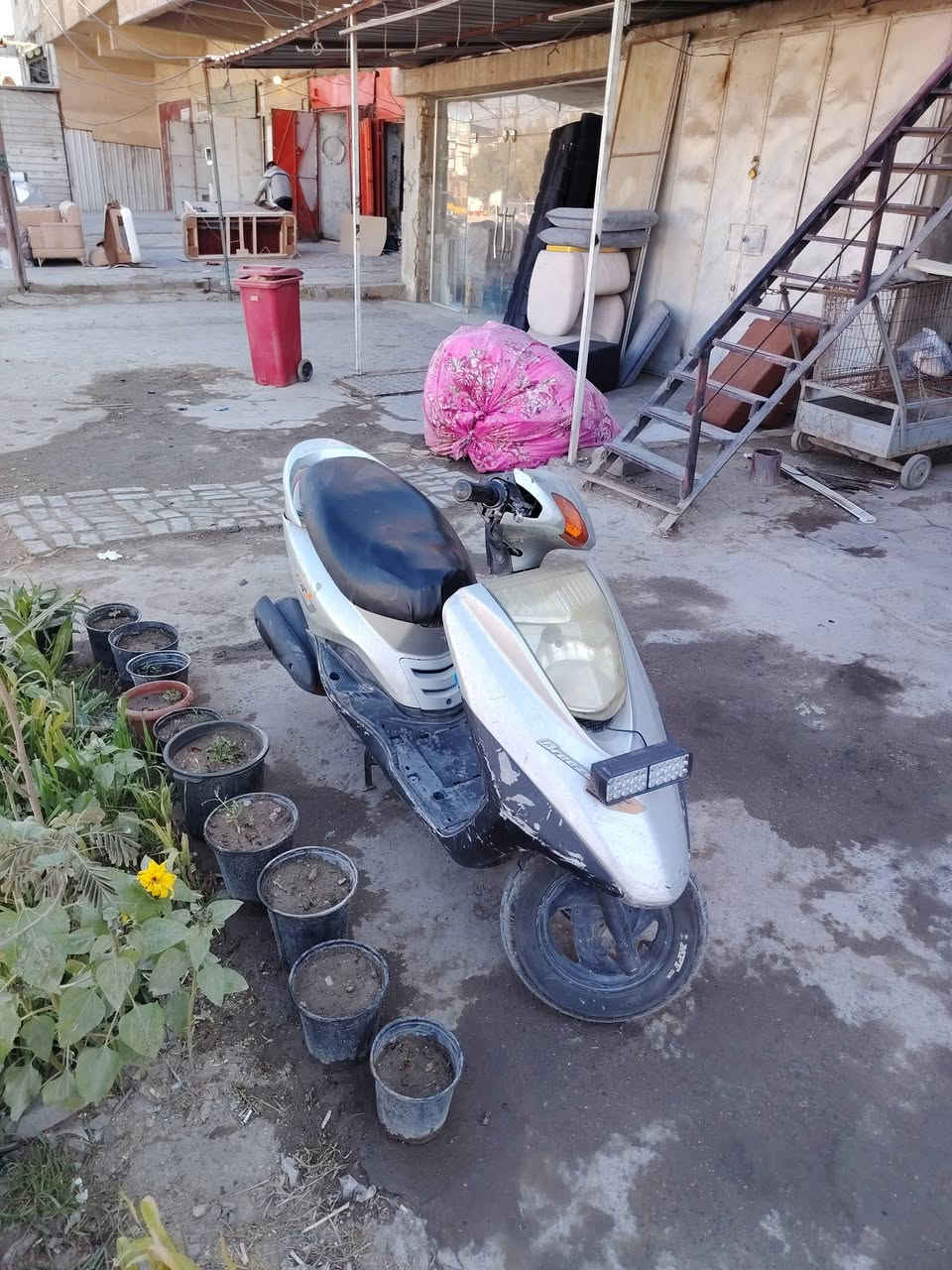 السلام عليكم دراجه  140 للبيع السعر ٤٢٥ وبيه مجال مكاني بغداد حي الشباب الاعلام
***********
