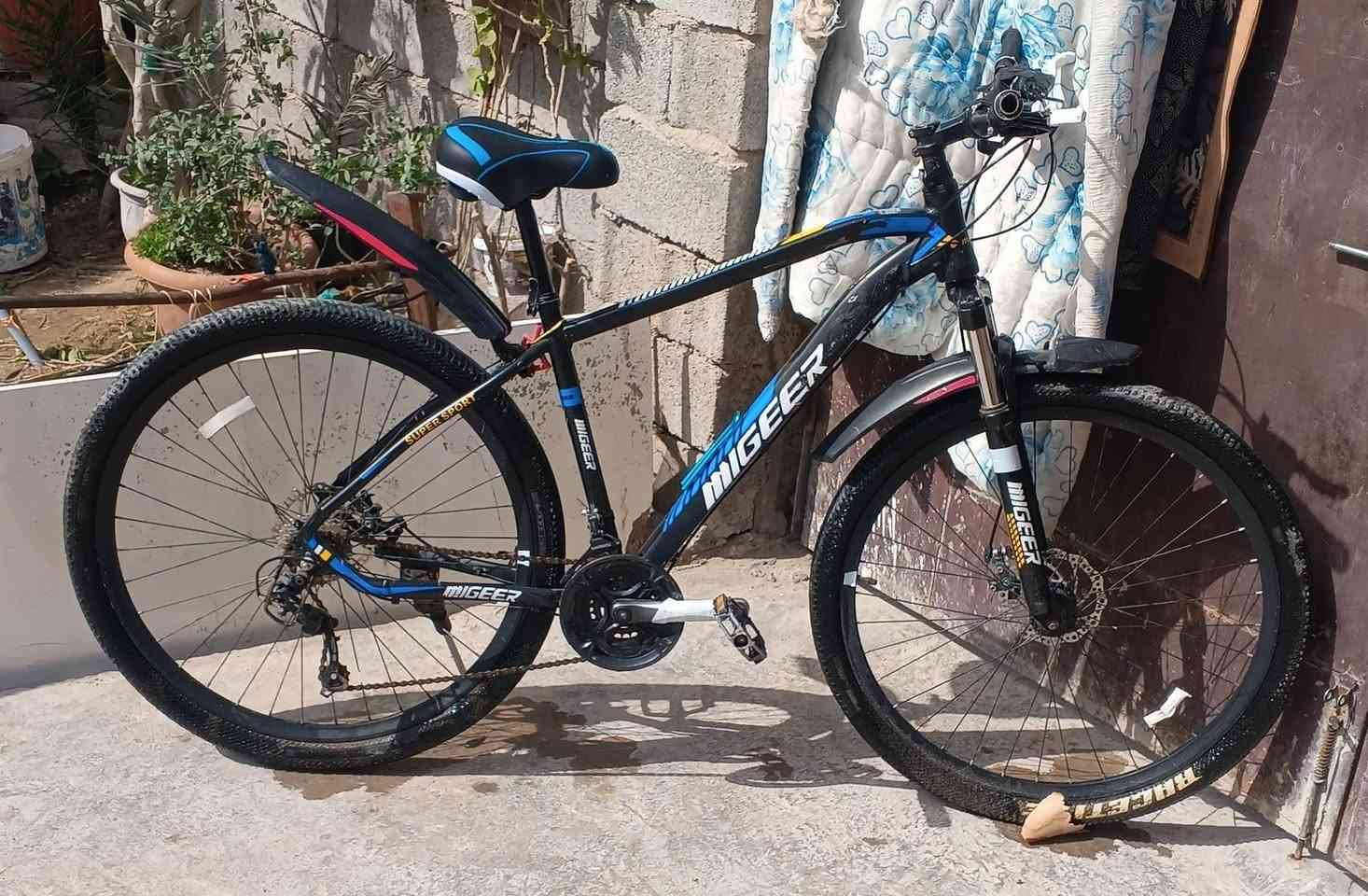 بايسكل جبلي للبيع 
مكاني الدوره سعره 100


**إذا كنت صاحب هذا الإعلان وتريد حذفه لأي سبب، رجاءا أرسل رسالة إلى الدعم الفني**