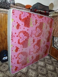 دوشك للبيع سعر مناسب الاتصال على الرقم 07703758233