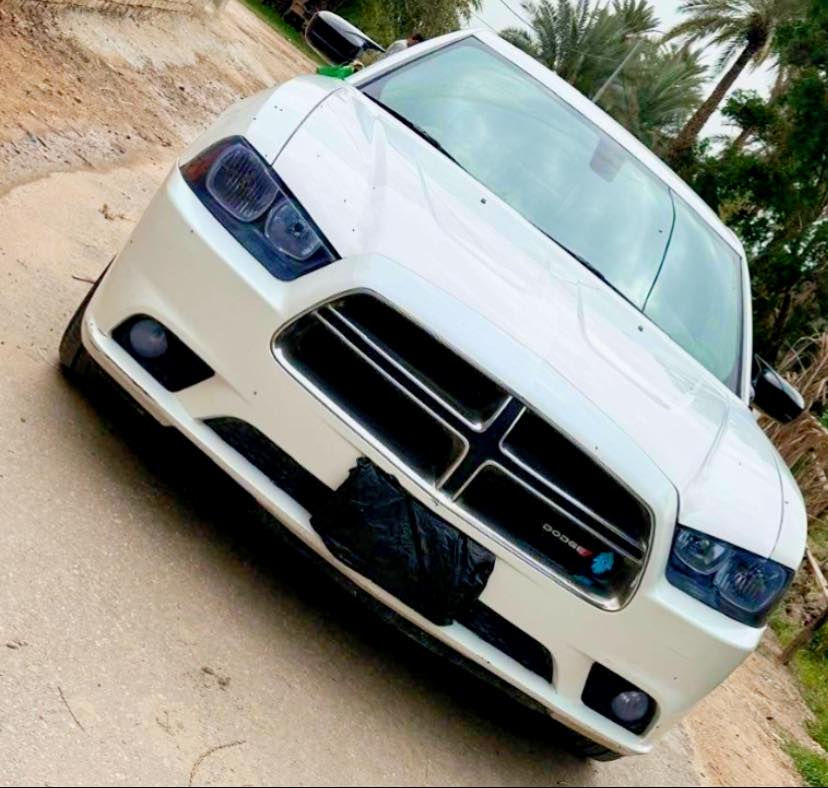 دوج جارجر
براوه ى سنوق 
موديل ٢٠١٤ 
مواسفات كير ماوسو ناو كريمي نيزامي ئيكؤ به شه رت 
كيرو مكينه به شرت ته بريد ساردو كه رم به شه رت 
رؤنى كيرو مه كينه ى تازه كوراوه 
تايه و ويلي لوك  كامل زينون 
نرخ :٥٩ كلا معامله يه برايانه 
*********** 
شوين سليماني
