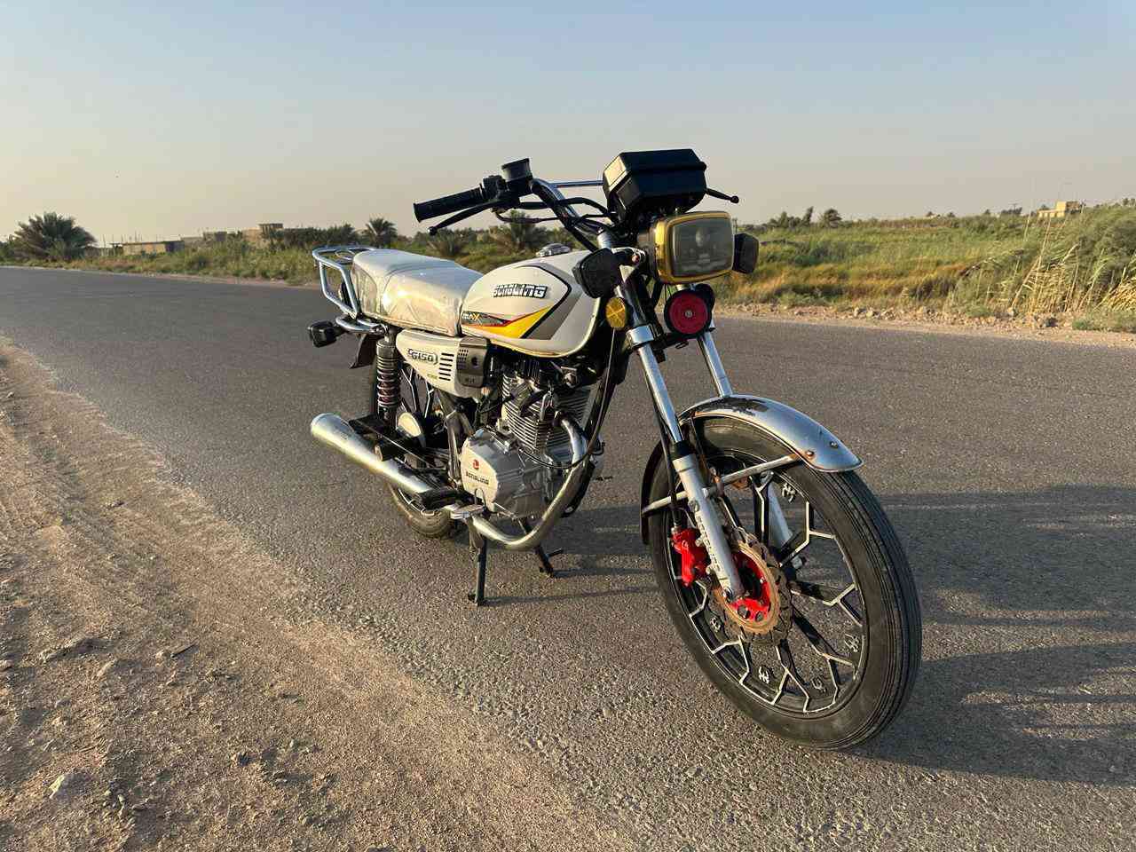 السلام عليكم
سيڤان سونيك 25
اوراق 
السعر 800 وبيها مجال
***********
