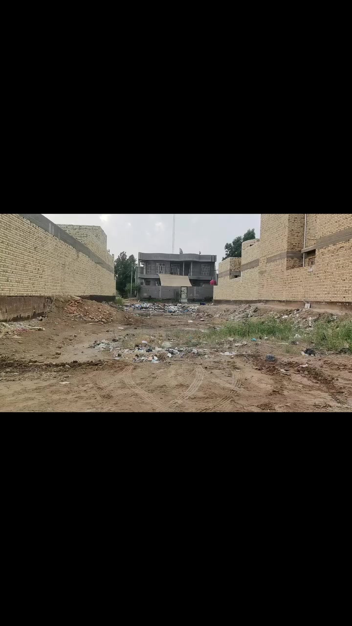 هور الجبور
كافة التفاصيل بالفيديو جنس العقار طابو صرف
تنباع نصفين 38 ونص سعر ال 150 مجال جدا بسيط

***********

الي ما اندل اكو فرع يربط الحولي بطريق سومر ركن الفرع مولدة من تطلع من هذا الفرع تصير بالفرع المقابيله

جيك امورك مرة مرتين و ثلاث مرات ياله تتصل البيع نقد فقط
