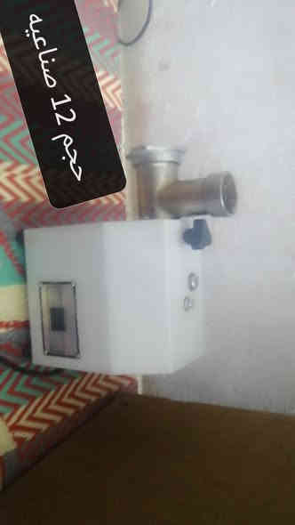 مكاين ثرم للبيع شلع تلاثتهن  شرط الشغل والثرم 2صناعيات و وحده سوكيه شغالات كلهن كلشي مابيهن سعرهن قفل 225 من الاخير مكاني طويريج رقمي ***********
