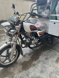 ،، كما موضح بالصور ، ستوتة موديل 23 ماشيه شي بسيط كلش نظافه فول مرقمه ...