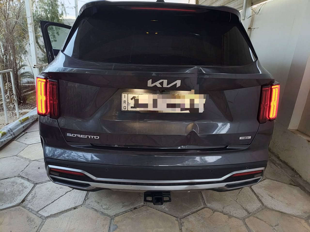 كيا سورنتو هايبرد موديل ٢٠٢٣ وارد امريكا محرك 1.6 تيربو ماشية 43 كيلو جديدة كلش حادثها كما موضح بالصور سعرها 235 وبيها مجال للاستفسار اكثر الاتصال على الرقم *********** بي واتس اب
