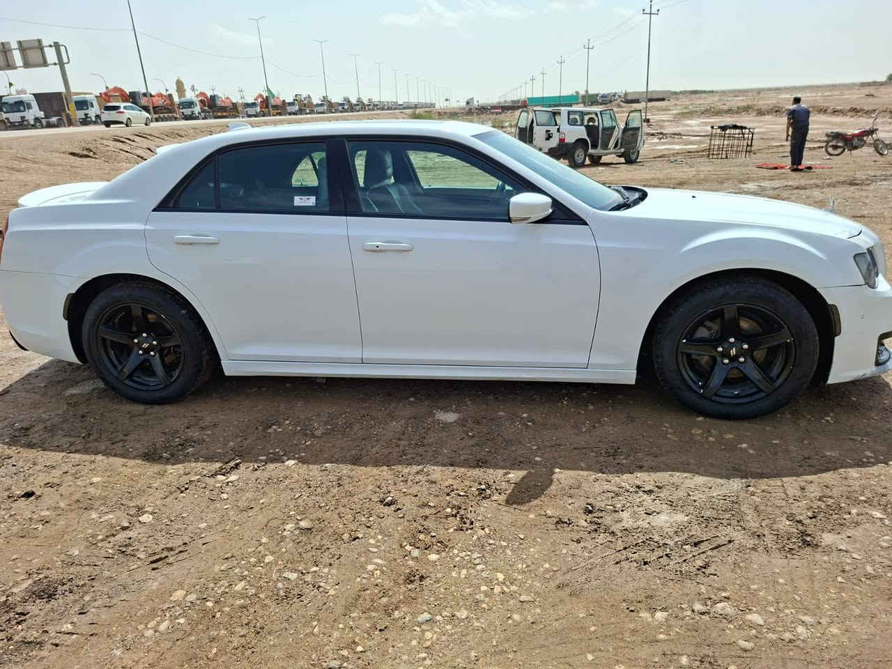 أسلام عليكم شباب 
أوباما S فول لفول للأخير اصدار الذهبي موديل ٢٠١٦ 

برده خلفیه

مري قلااب

اشاير بلمري رادار جانبي

خزن کشن

ستيرن كهربائي

عدسه دواره وي ستيرن

حساس امامي وخلفي

حادث فقط بنيد بدون إرباك بدون دواخل/وصور الحادث موجوده

رقم بغداد بسمي

مكاني واسط/ ***********
