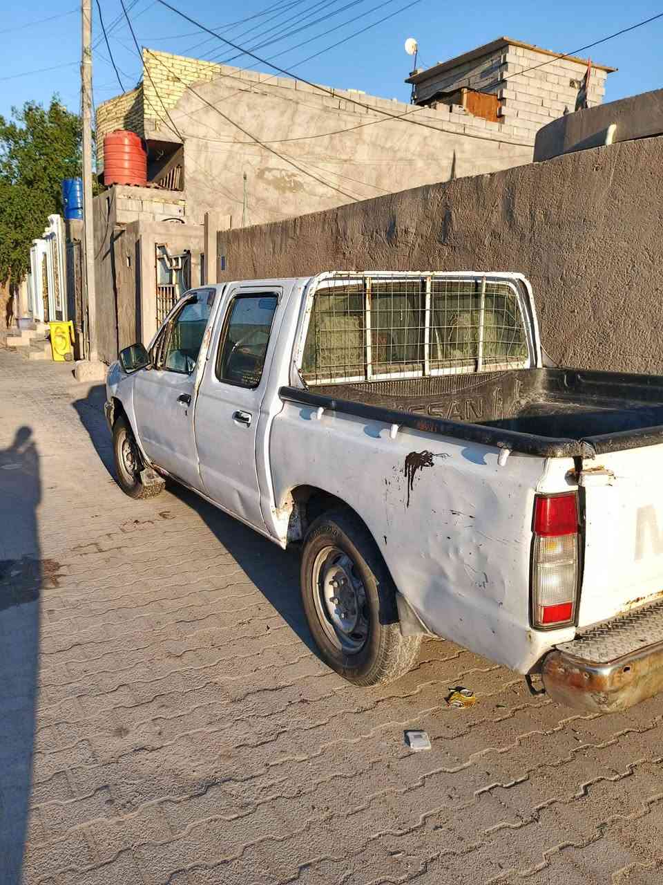 بيكم نيسان موديل98كير مكينه وشاصي مكفولات مكان السياره بصره سعر 40ورقه وبيه مجال الرقم (***********)
