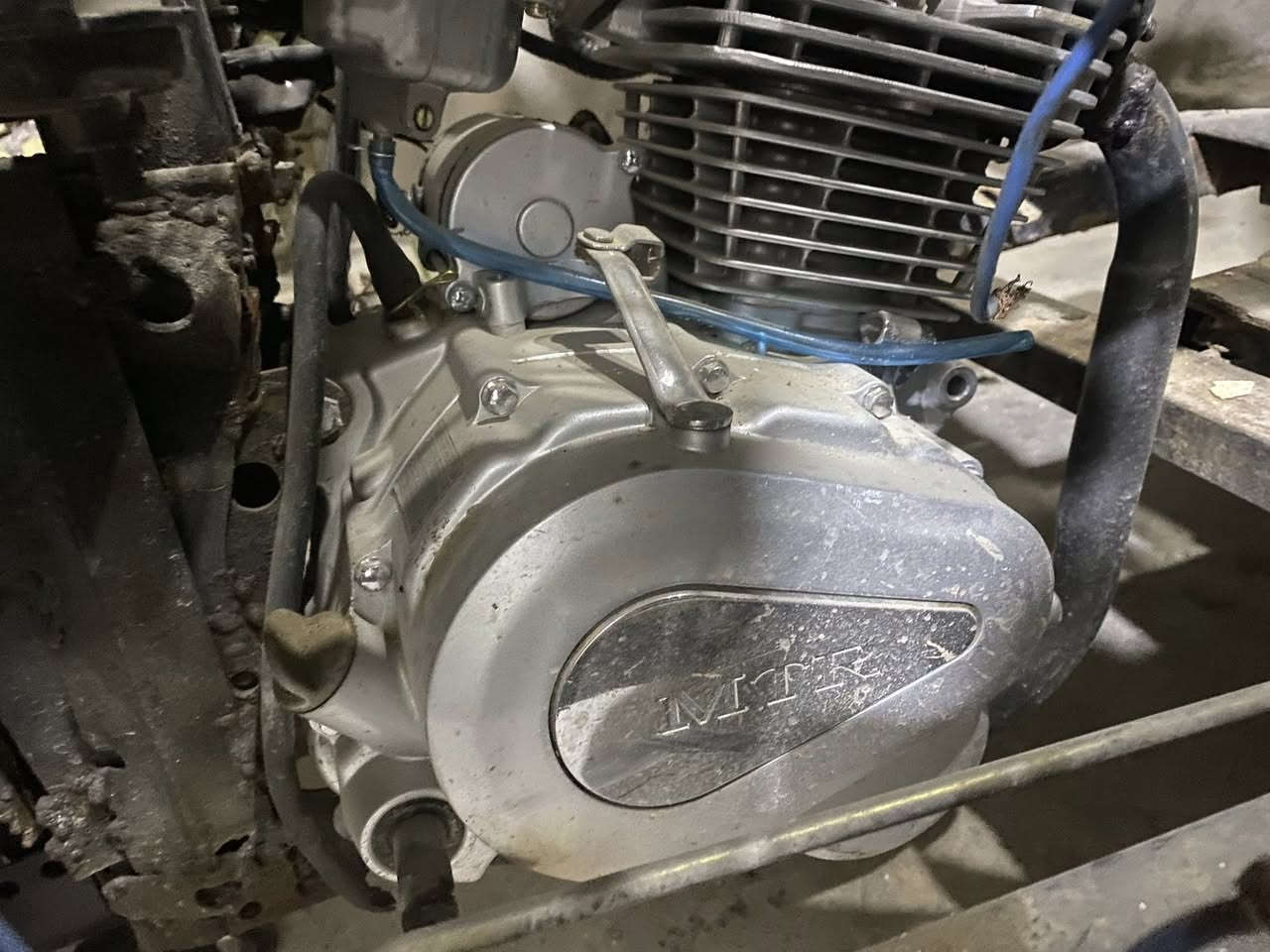 السلام عليكم مكينه امتيار ٢٠٢٥ جديده كير بوكس جديد كابريته جديده صالنصه جديده وير كلج جديد وير بانزين جديد مكان بابل قرب مجسّر الثوره رقم الهاتف ***********مكينه بيه خيط بخار السعر ١٧٥وبيه مجال ولغرض ويهان
