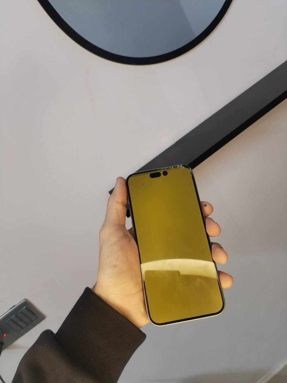 سلام عليكم
ايفون ١٥برو ماكس
الجهاز امانه نضيف كلش بس وكع من يدي حتركت شاشه وضهر نكسر وكشي مابي مبايل جديدد بكيت وكيبل وياه صارله شهرين من خلص الضمان مالته
بطاريته ٨٥
ذكره ٢٥٦
عنواني تقاطع درويش
رقمي ***********
رايده ب500 وبي مجال
