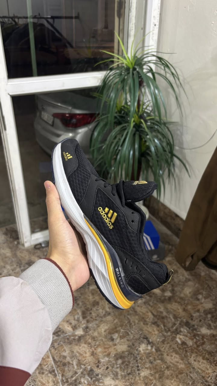 حذاء رياضي adadias دبان طبي قياس 41 خفيف ومريح للتمارين والركض قطعة اخيرة اكتب تم ويوصلك السعر 

متوفر توصيل سريع لكل المحافظات 🚚
‎📞 للاستفسار: ***********
جودة ✦ ذوق ✦ أسعار تنافسية
