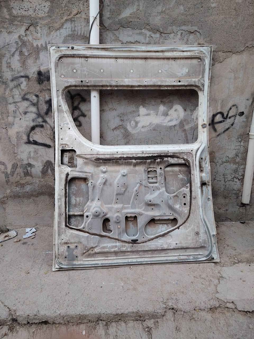 باب اسليت وباب جنطه هايسه مديل 14 للبيع
***********
***********
