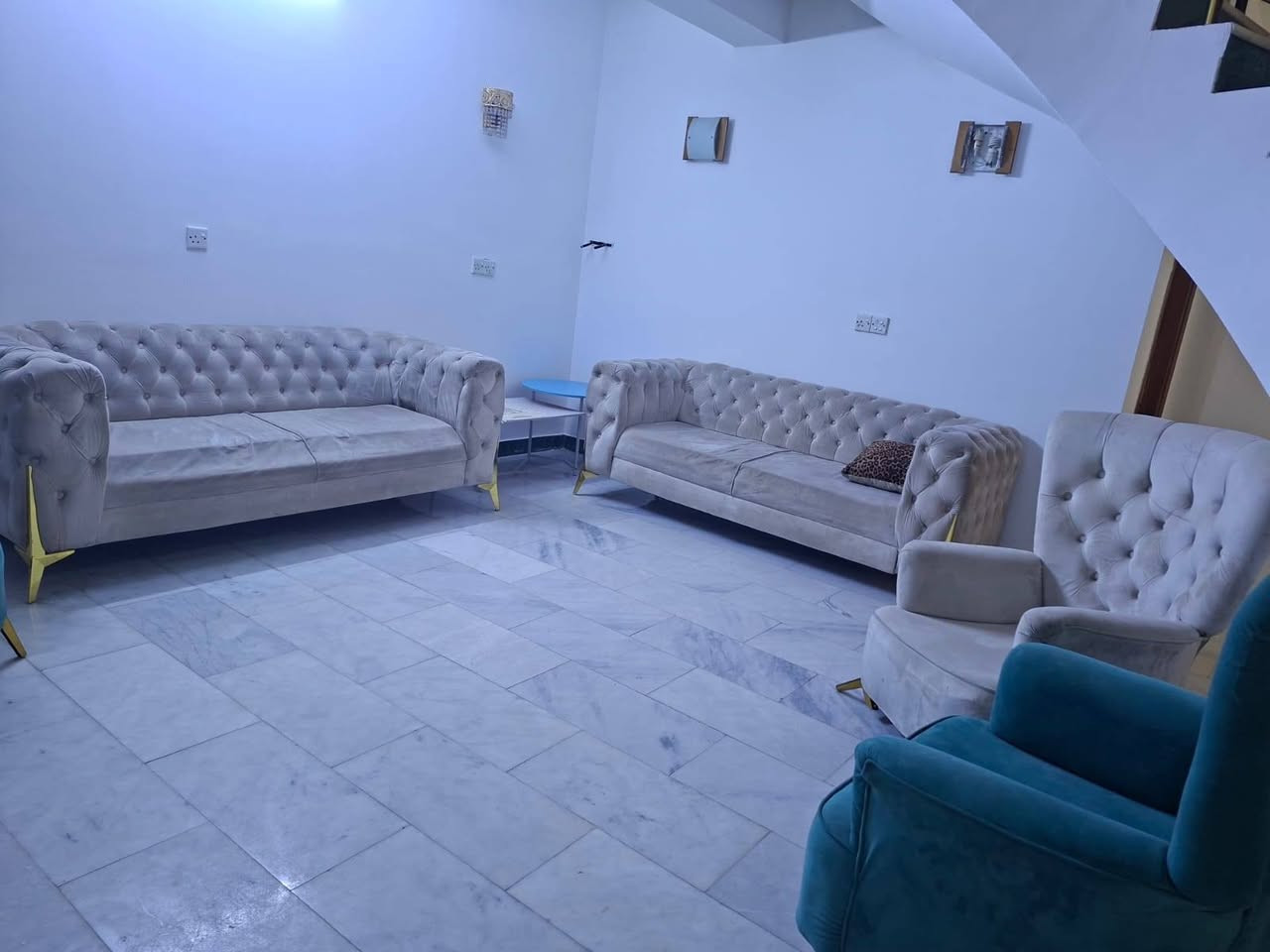 مرحبا
تخم للبيع كلش نظيف ١٠ مقاعد بي ٢ ارجل مكسوره

بابل الكرامه


**إذا كنت صاحب هذا الإعلان وتريد حذفه لأي سبب، رجاءا أرسل رسالة إلى الدعم الفني**