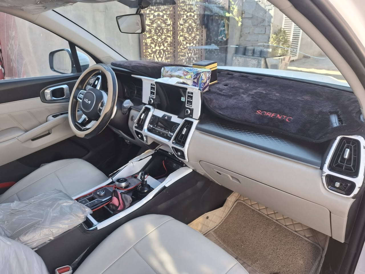 سياره سورنتو ٢٠٠٢٣ اايبع السعر خاص ***********
