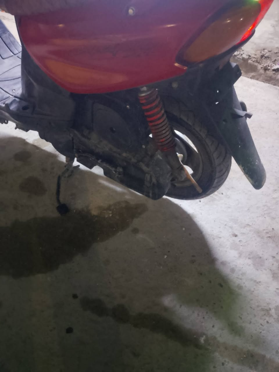 سلام عليكم متاح دراجه ماكس قجمه سلف اوهندر كهربائيات كلها شغالة شلعة و معدل قفل ستيرن قفل جنطة السعر 250 المكان مدينه الصدر رقم الهاتف ***********
