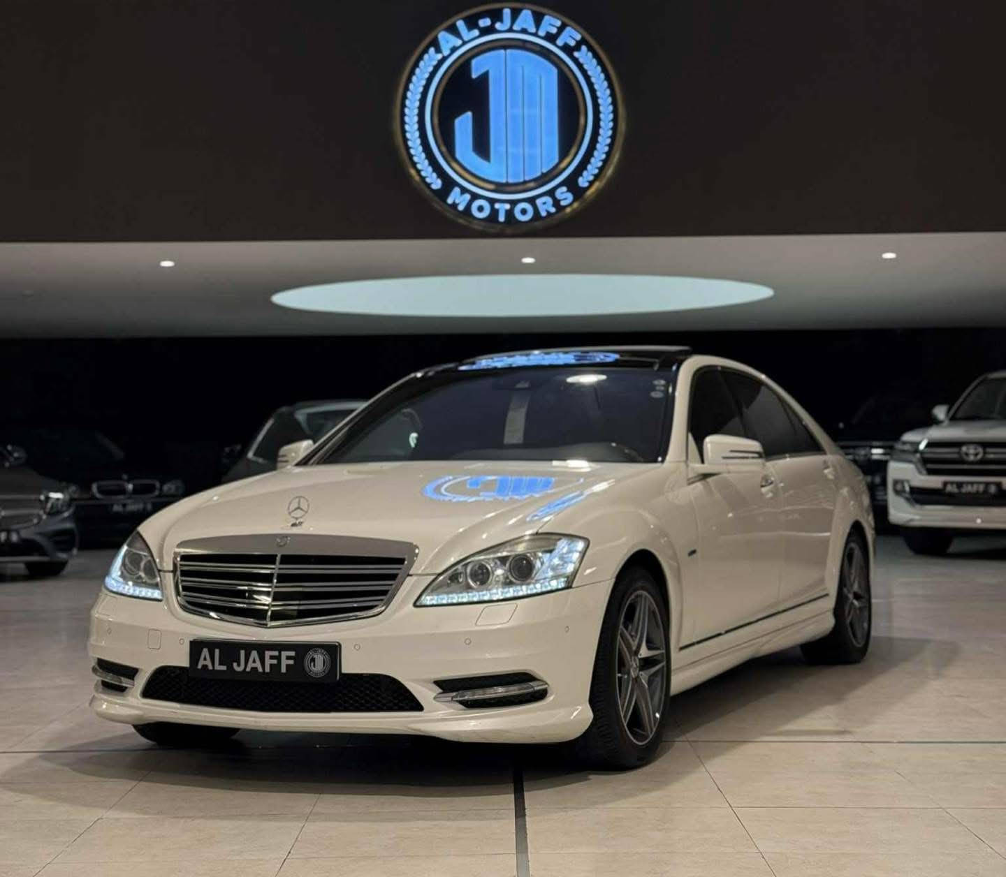 💵لمعرفة السعر:: اترك تعليق يصلك السعر تلقائيا💵
 
2012 - S350 ‎مرسيدس بنز 

وكاله خليجي
مكفوله من الضرر عدا بارد بسيط في الجاملغ الخلفي الايسر 
محرك 3500 
ماشيه 150 الف كيلو 
كت كامل AMG وكااله
مواصفات
بانوراما 
بصمه 
لايت زينون
لايت داينمك 
٤ ابواب شفط
٤ كشنات كهرباء 
٤ كشنات خزن
٥ بردات كهرباء
دخول ذكي ٤ ابواب 
صندوك كهرباء
نظام تعليق هوائي 
نظام تعليق رياضي
شفتات ستيرن 
داخل صاج 
مري كهرباء 
ترحيب بالمري
سيدي جنجر ٦ اقراص 
حساسات امامي خلفي 
السياره بدون اي نقص 
‎مكان السيارة السليمانية 

 رقم صاحب السيارة
***********
