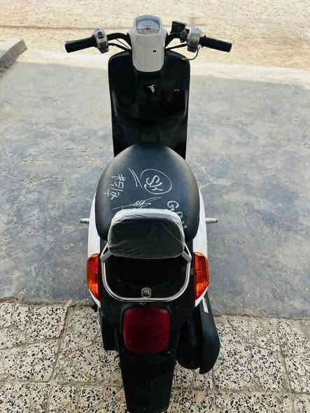 سلام عليكم دراجه بوليس البيع مابيه نقص السعر  /  ٧٠٠ الف  / بكاني بغداد الدوره شارع ٦٠   /  ***********
