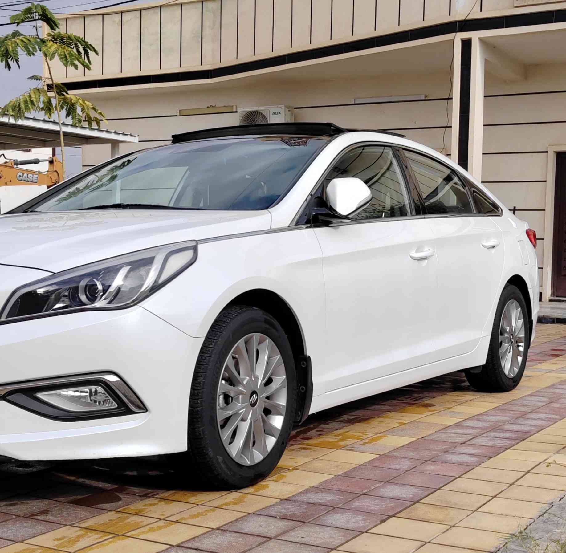 سوناتا خليجي 2015مواصفات نص فول سويج موبصمه مكفوله لاصبغ ولاتبديل رقم بغداد محرك 2400دوش سياره جاهزه بدون اي نقص 
اي استفسار اكثر اتصال او واتساب 
***********
