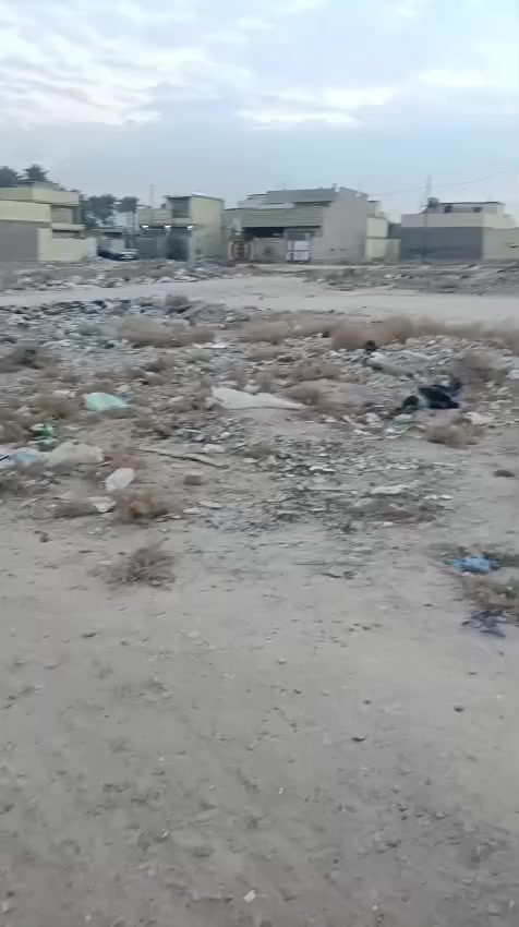 السلام عليكم قطعة أرض للبيع المساحة 100م طابو زراعي سند 25 الموقع حي الرئاسة نهاية شارع 20 مقابل العبيدي متوفر كافة الخدمات (السعر38)مع المجال البسيط للاستفسار: (***********)
