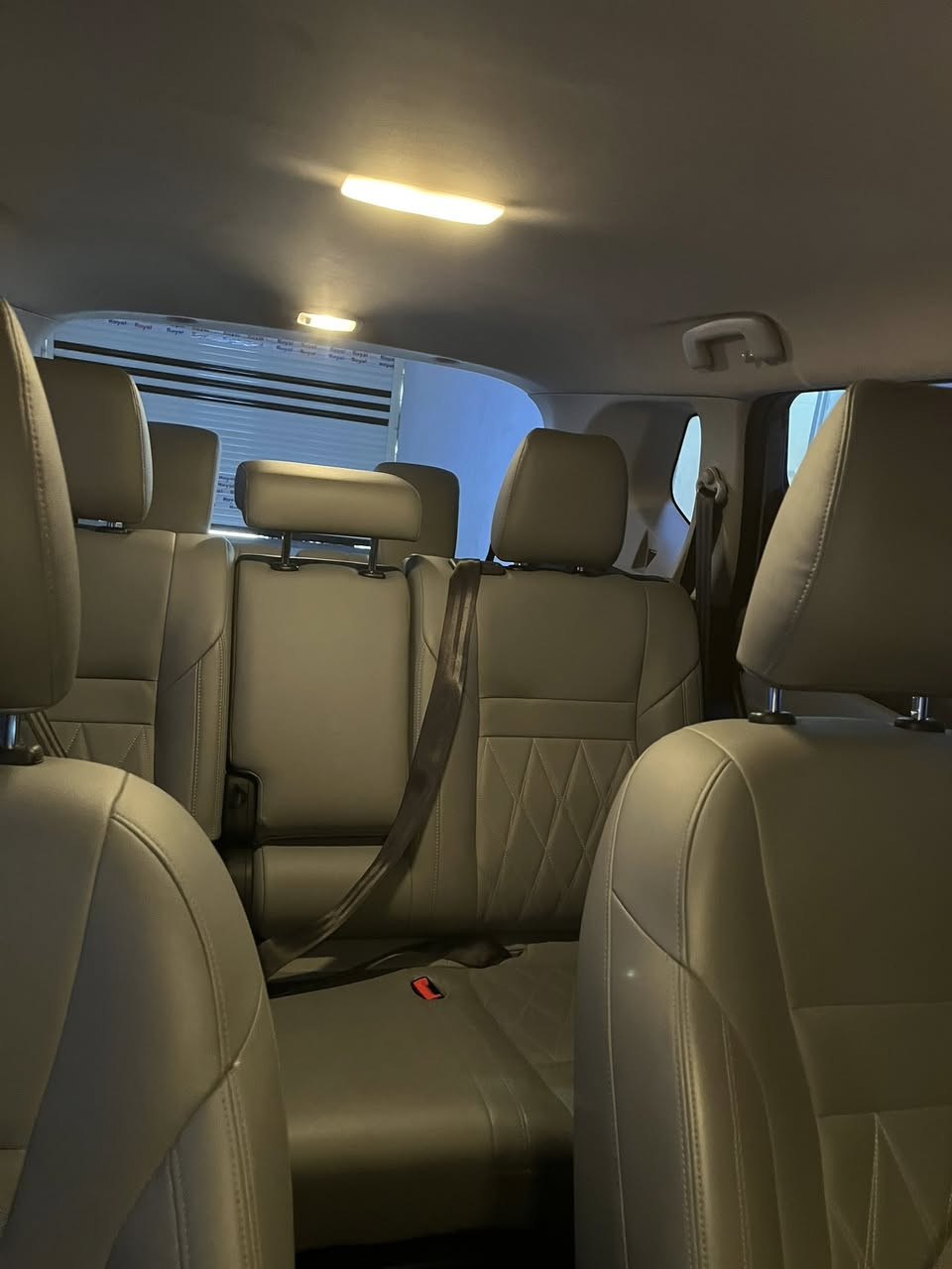 نیسان اکسترایل مۆدیل 2023 ناو کرئمی دەبل اکسل ٧ نەفەری سەنەوی هزی نوئیە شوخت وتەحدیل وبۆیاخ بەشەرت64کم رۆشتوەمەکینەوگئیر بەشەرت زۆر خاوینە هموشتئك بەشەرت نرخی(240)$ژمارە مۆبایل ***********
