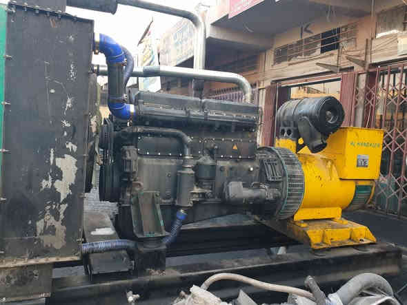 مولد ١١٣ بم ٢٦ مستعمل سايز١٠ توليد٢٥٠ كيفي بلادي بدون بخار عالحمل سعر٦٥ ورقة ***********
