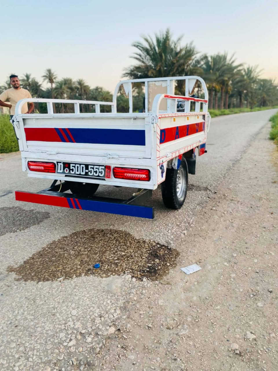 السلام عليكم ستوتة دايون للبيع موديل 14 بدون اوراق شاصي وركبة كفالة محرك نضيف تخم تاير جديد اكسن صقر جديد السعر 600 وبيه مجال العنوان بابل الحمزه الغربي للستفسار ***********
