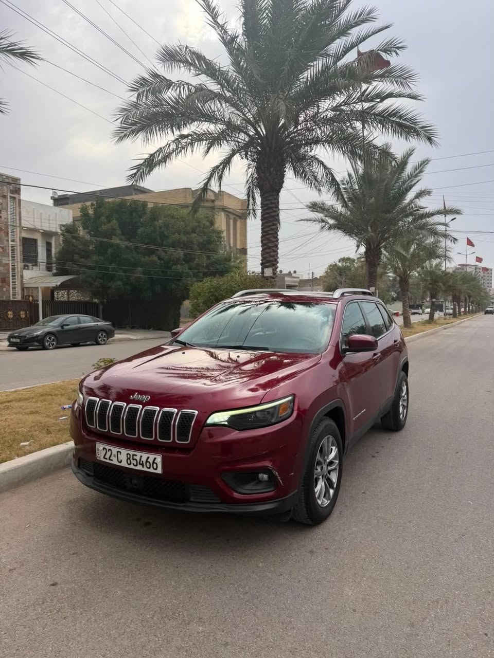 جيب شروكي 21 بزون سيارة جاهزة من كلشي اي نقص مابيها
حادثها جانبي من الخلف 
مكينة كير كفالة 
مكانيي بغداد الغزالية
للاستفسار اكثر اتصلوا بالرقم 
***********
