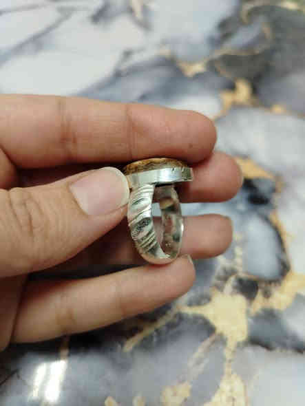 خاتم داودي
صياغه يدويه فضه عراقيه مختوم 925
السعر 30 وتوصيل مجاني
واتساب *********** او ماسنجر
