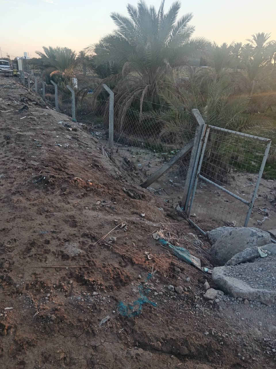 السلام عليكم
دونم زراعي للبيع
حلة شارع حلة نجف قرب جامعة المستقبل
مساحة ٢٥٠٠م دونم
واجهة ٥١م
خدمات ماء كهرباء وتبليط
للاستفسار***********
***********
*********** ابواحمد لبيع وشراء العقارات في بابل مكتب البيت الأمين حلة نادر الأولى قرب آسواق الجمل ملاحظة نستقبل جميع عروض البيع والشراء والايجار الرهن
