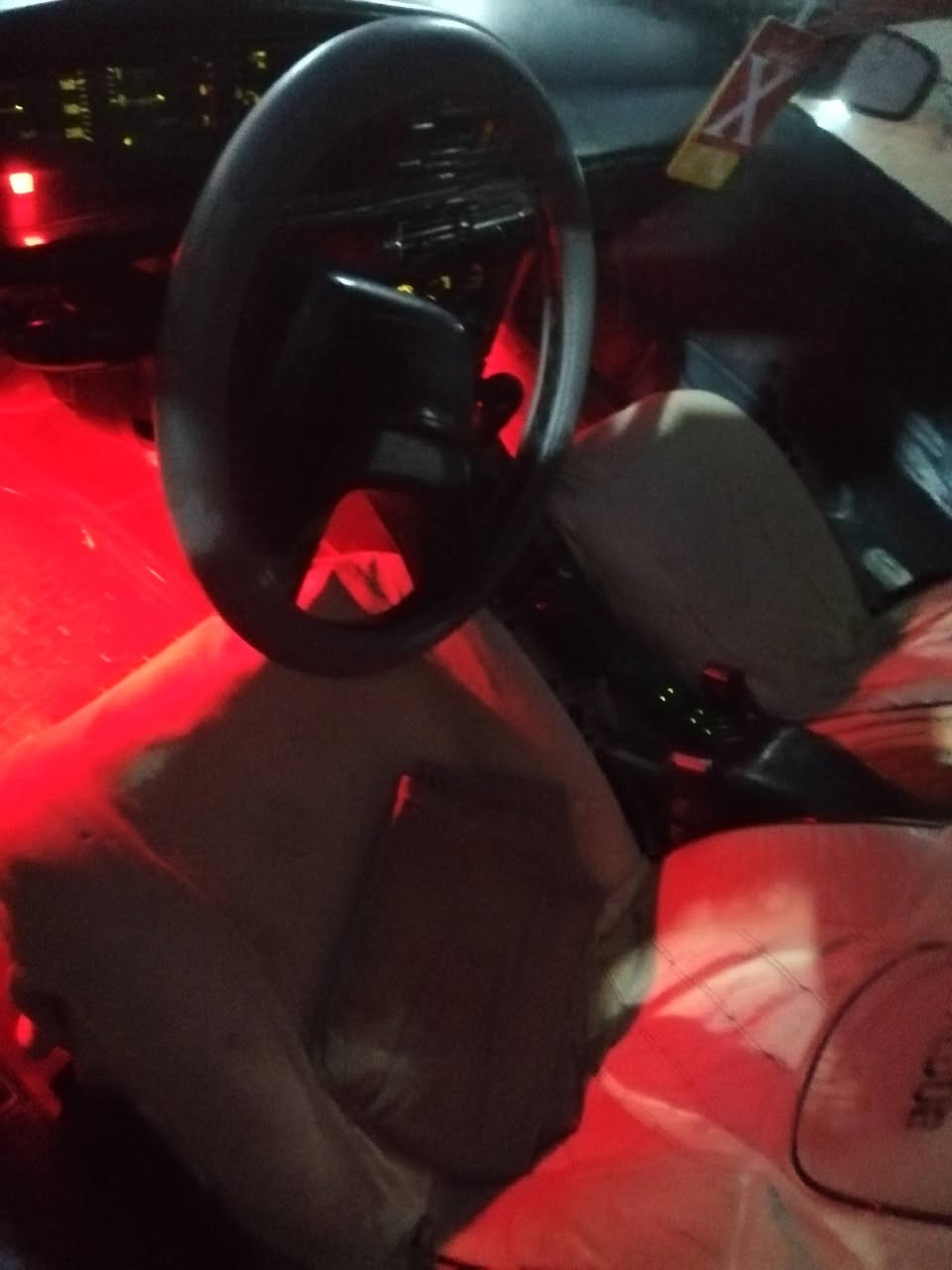 السلام عليكم ورحمة الله وبركاته
للبيع موديل ٩٣ كير عادي سياره جاهزه خي من الله
السعر ٢٨ والجناي يدلل
المكان بابل جبله
الاتصال على الرقم ***********
