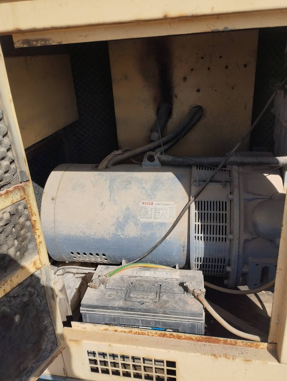 السلام عليكممولظ بيركنز صيني باب الاول نظيف جدا شغال اي نقص مابي 37kv,امبير150
كاتم ثري فيز
الشرائح يتصل ***********
