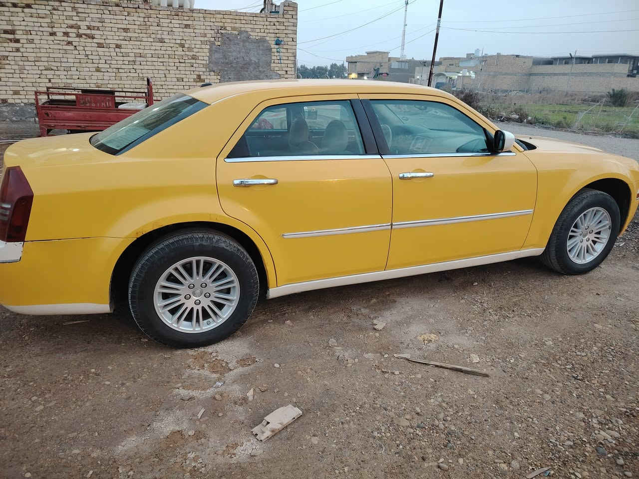 سلام عليكم
اوباما موديل 2010 اصل شرط المداور
مَصفره هيأه او غرامات سياره جاهزه من محرك او كير او حداده خطها عماره بصره
سونار موجود
سعر ب ١٢٢ بيها مجال
*********** 
مكان السياره ميسان المركز
