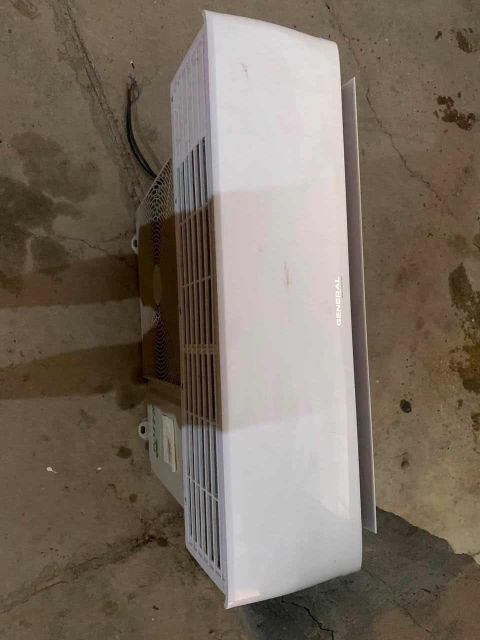 السلام عليكم سبلت  طن ونص حديث غاز 410 كامل من كلشي كل نقص مابي عنواني البياع شرطه الخامسه 
متواجد واتساب ***********
