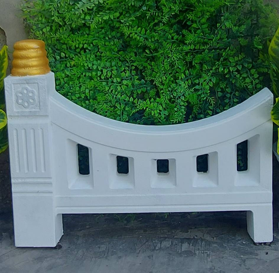 السلام عليكم يتوفر للديكور حدائق وتوصيل الباب البيت الحجز مراسل صفحه او رقم ***********
