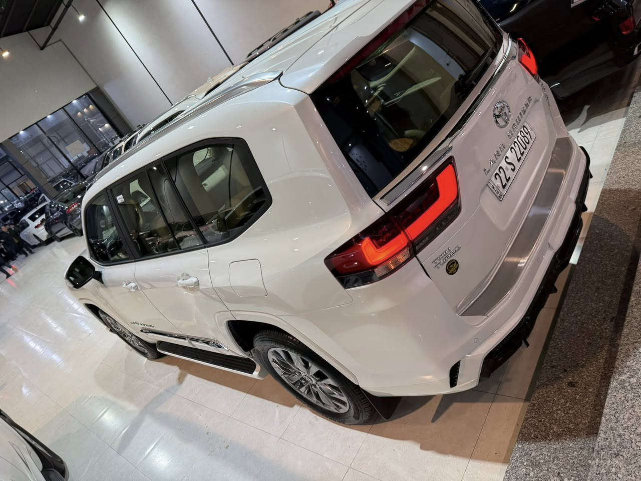 لاند كروزر ٢٠٢٤ ليميتدSتوين توربو دبل رادار خلفى امامى مرايه كل رادار فول  سماحهjbl كشن تبريت ٣ شاشه سندوق شفت  ماشى الف ١٠٠٠ إخت زيرو مكفول من كل شى دعامى لل دعامى رقم أربيل تحويل ثانى يوم
سعر٧٤٣ورقه و مجال بسيط 
***********
***********
