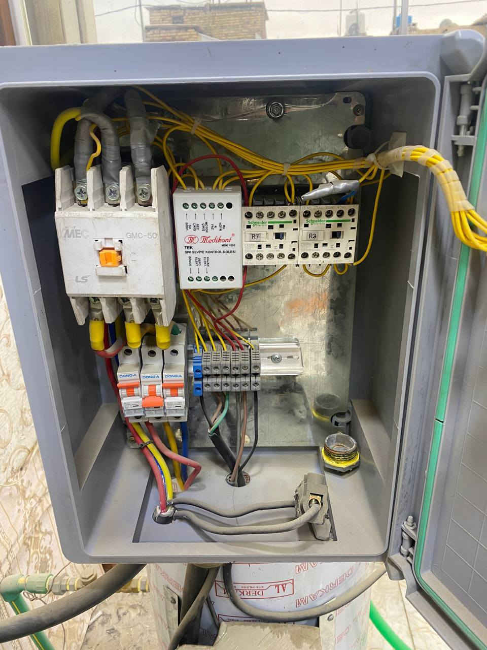 السلام عليكم مكوى ايراني غاز وكهرباء مع هيتر اضافي للبيع الجهاز جديد استعمال شهر ونص او اقل المكان الناصريه  ***********
